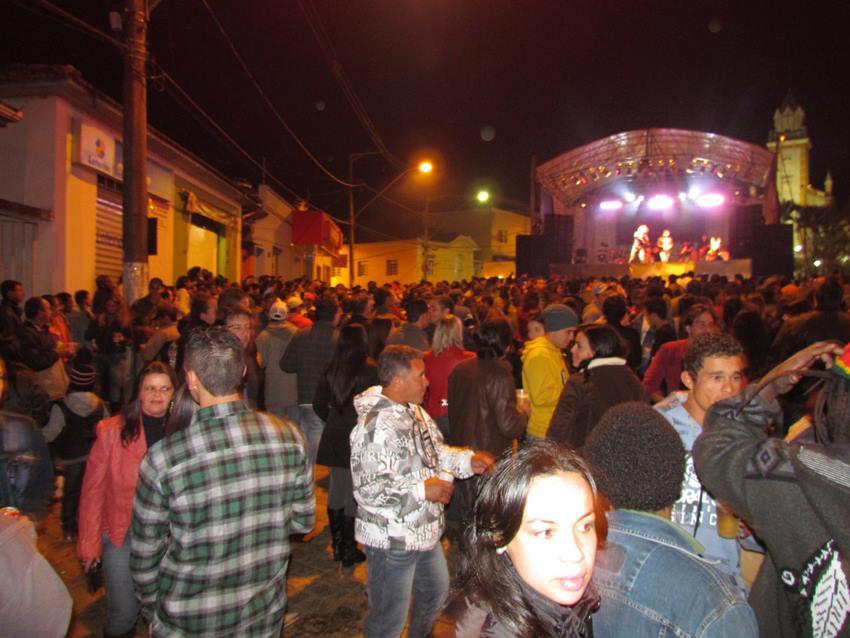 Público presente durante o show.